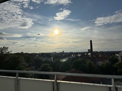 Stilvolle Altbau-Wohnung mit Balkon