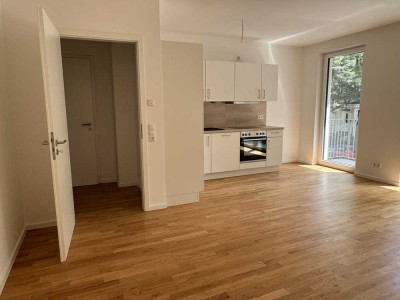 Neubau: Moderne 4-Raum-Wohnung mit EBK, Gäste-WC, Dusche + Wanne & zwei Balkonen
