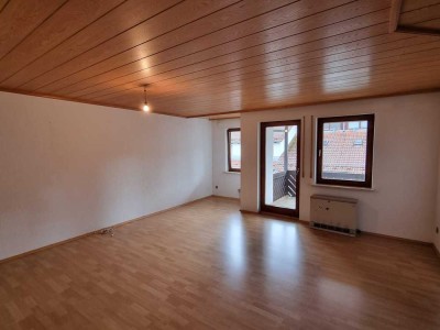 Günstige Gelegenheit: Ruhige 3 1/2 Zimmerwohnung in zentrumsnaher Lage von Markdorf