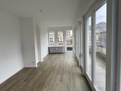 *PROVISIONSFREI* Top-Lage: Exklusive 2-Raum-Penthouse-Wohnung mit Winkelterrasse in Düsseldorf