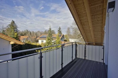 Licht, Luft, Sonne: 3-Zimmer-Dachgeschosswohnung mit Balkon