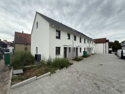 Erstbezug Geschmackvolles 4-Raum-Reihenhaus in Rutesheim