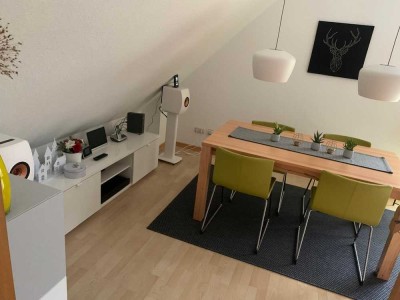 Außergewöhnliche und ruhige 1,5 Zi-Maisonette mit Balkon für Singles