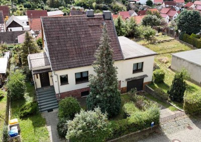 Einfamilienhaus mit Sonnenterrasse und Blick ins Grüne - provisionsfrei