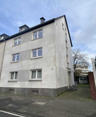 Hilden City ... 2 Zi. Küche, Diele,Bad, Gäste WC. 
2.OG . 
Warmmiete 780,00 €
