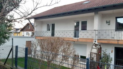 gepflegte DHH - SÜD/Terrasse, 3 SZ + Dachgeschoß, Bad/WC/DU/Wanne + Gäste/WC, EGge in MARKT SCHWABEN