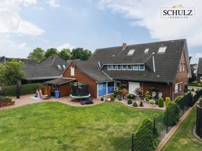 Platz für zwei Familien! 303 m² Wfl. 2 Wohneinheiten, großes Grundstück – seltenes Angebot in Garrel