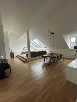 Exklusives 140qm Luxus-Loft am Rhein – Wohnen in Düsseldorfs Bestlage