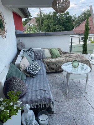 Luxuriöse 3-Zimmer Maisonette-Wohnung im 3. OG mit Aufzug in Rüppurr
