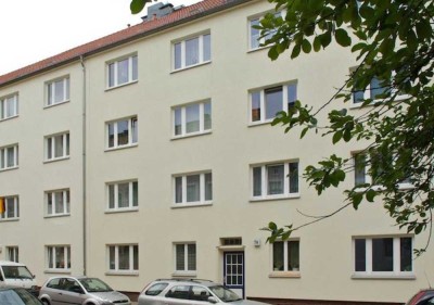 Vermietete 3 Zimmer Eigentumswohnung mit Balkon und Garage