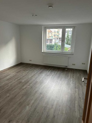 Sanierte 2-Zimmer Wohnung mit Balkon im 2. OG in Zeitz