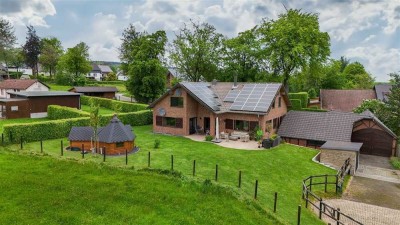 Pferdefreunde aufgepasst! Wohnen mit Pferden am Haus in wunderschöner Natur inmitten der Eifel!