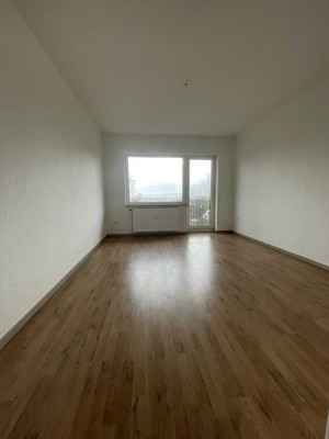 Renovierte 3-Zimmer Wohnung mit Balkon