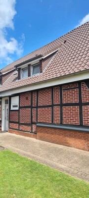 Stilvolle, neu modernisierte 2-Raum-Wohnung mit gehobener Innenausstattung in Rotenburg (Wümme)