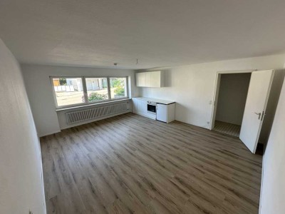 Modernisierte 3-Zimmer Wohnung in Bestlage, inkl. EBK und Terasse