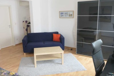 1-Zimmer Wohnung - voll möbliert -  im 1. OG in Frankfurt-Zeilsheim