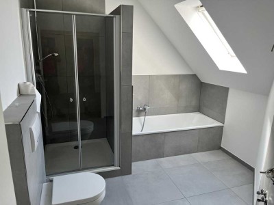 Vollständig modernisierte 4-Zimmer-Maisonette-Wohnung mit Balkon in Herzebrock-Clarholz