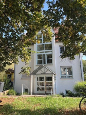 Traumhafte Maisonette-Wohnung mit Dachterrasse in der Tübinger Südstadt