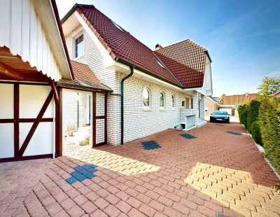 Provisionsfrei: Großzügiges Domizil in Cuxhaven Altenwalde - energieeffizient und hochwertig