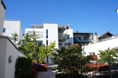 ...Modern wohnen mit Altstadtflair - 4-Zimmer-Wohnung mit großem Balkon + Lift ...