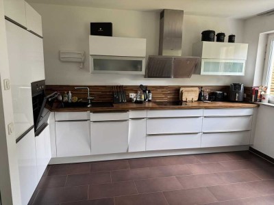 Moderne EG-Wohnung mit Garten und Tiefgarage – in ruhiger Lage