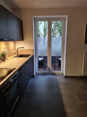 Sanierte 2-Zimmer-Wohnung mit Balkon und Einbauküche in Hannover