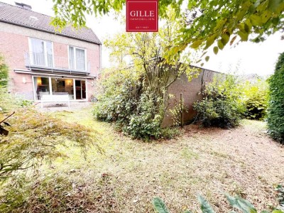Neuss-Dreikönigenviertel: charmantes Reiheneckhaus auf großzügigem Grundstück, Garten und Garage