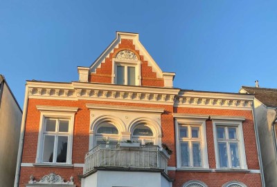 Sehr schöne  4-Zimmer-Altbauwohnung mit Balkon in Lübeck-St. Jürgen