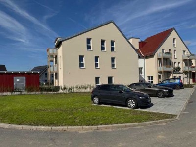 Arnsdorf bei Dresden - Traumhafte 2 Raumwohnung im Erstbezug mit hochwertiger Ausstattung, EBK