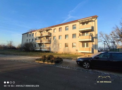 4-Raumwohnung im Erdgeschoss mit Balkon
