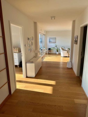 Traumhafte, helle 3-Zimmer-Penthouse-Wohnung mit Luxus-Innenausstattung in Top-Lage