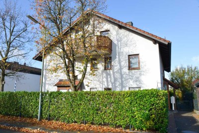 Sanierte 2 Zimmer DG Wohnung in Bestlage von Trudering-Riem - PROVISIONSFREI direkt vom Eigentümer