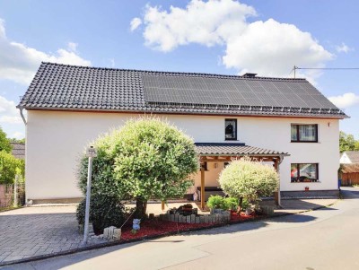 Reduziert! Geräumiges Einfamilienhaus mit vielen Extras, wie Pool, Sauna, Lift, Photovoltaikanlage u