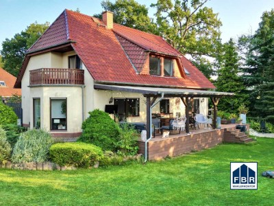 Wunderschönes Einfamilienhaus mit überdachter Terrasse in Endlage