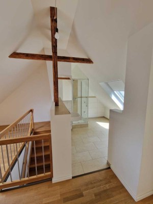 Traumhafte Dachgeschoss-Maisonette mit Blick ins Grüne