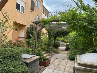 +TOP ANGEBOT € 444.444.- + REIHENHAUS in idyllischer RUHELAGE mit romantisch gepflegter GARTENANLAGE - Eigentum mit Terrasse, VOLLKELLER und Garage!