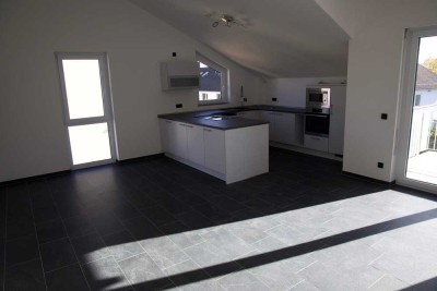 Geschmackvolle, neuwertige Studio-Wohnung mit gehobener Innenausstattung mit EBK in Kaiserslautern