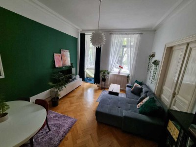 Helle 3-Zimmer-Wohnung mit schönem Erker im Altbau