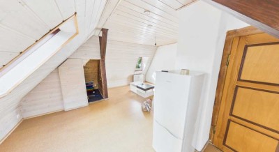Gemütliche Dachgeschosswohnung in ruhiger Lage