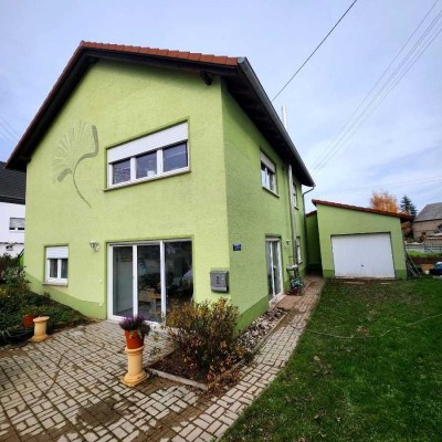 Helle 3-Zimmer-EG-Wohnung mit Terrasse und hohem Erholungswert in Heiligenmoschel – top Anbindung