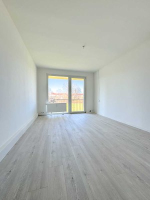+++SANIERTE 3-ZIMMERWOHNUNG MIT GROßEM BALKON+++