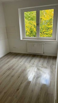 TOP 2-Zimmer-Wohnung mit großer Küche!