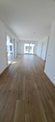Lichtdurchflutete 2-Zimmer-Wohnung mit gehobener Innenausstattung und moderner Einbauküche