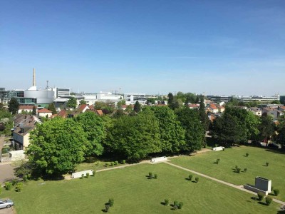 Apartment mit fantastischem Weitblick über Ingolstadt inklusive Inventar und TG Stellplatz.