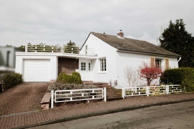 Charmantes freistehendes Einfamilienhaus in Bergisch  Gladbach / Bensberg