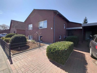 charmante  Einfamilienhaus  mit Carport