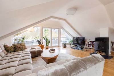 All-inclusive-Miete: Exklusive, möblierte Dachgeschosswohnung  inkl. Garage