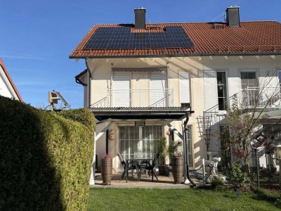 Wohnen in Ruhe und Grün - charmante DHH in Hattenhofen mit liebevoll gestaltetem Garten