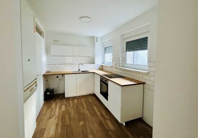 Helle 3 Zi. City - Wohnung im Hinterhaus mit Garten !