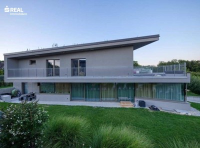 Modernes, einzigartiges Architektenhaus mit Fernblick bis zum Neusiedlersee und separater Praxis/Ordination etc.